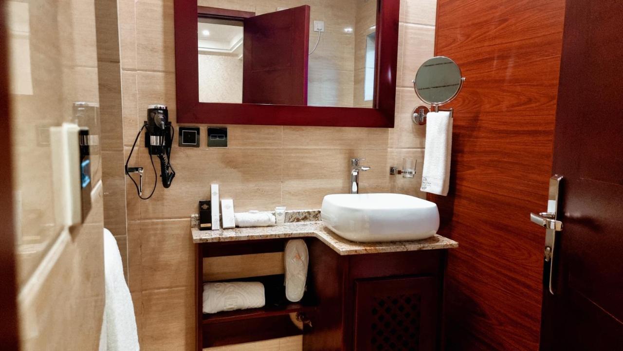 El Doria Hotel Lome Luaran gambar